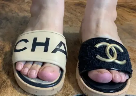 chanel-leather-sandals-vs-tweed-sandals