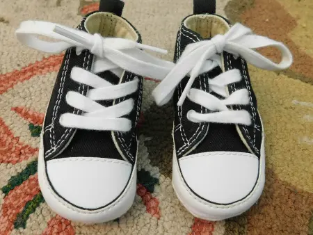 converse-crib-shoes