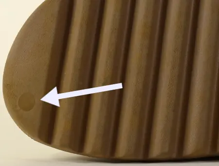 yeezy-slides-compression-eva-injection-point