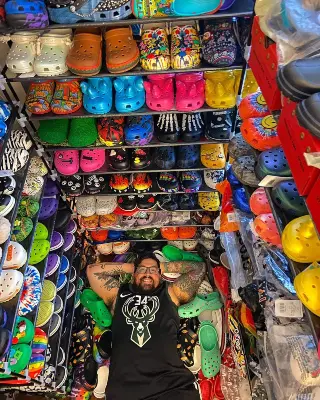 crocs-king-collector-instagram