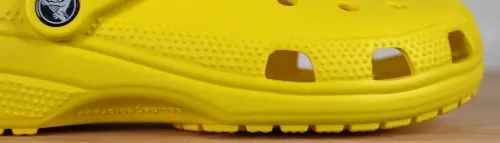 crocs-ventilation-holes
