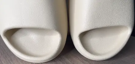 Do-Yeezy-Slides-come-in-half-sizes