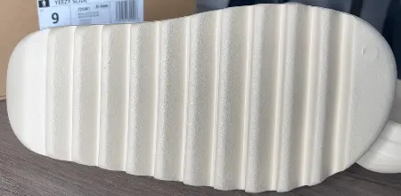 adidas-yeezy-slides-outsole