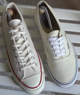 converse-low-tops-vs-vans-low-tops