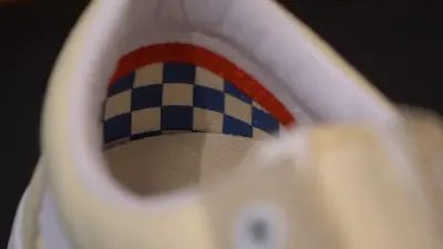 vans-classic-skate-checkered-inside