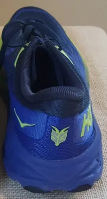 Hoka-Speedgoat-5-heel-counter