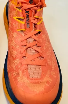 Hoka-Tecton-X-laces