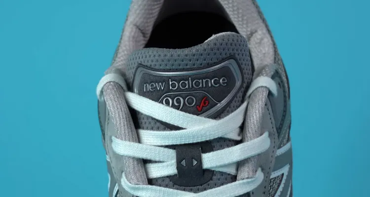 new-balance-990-v6-tongue