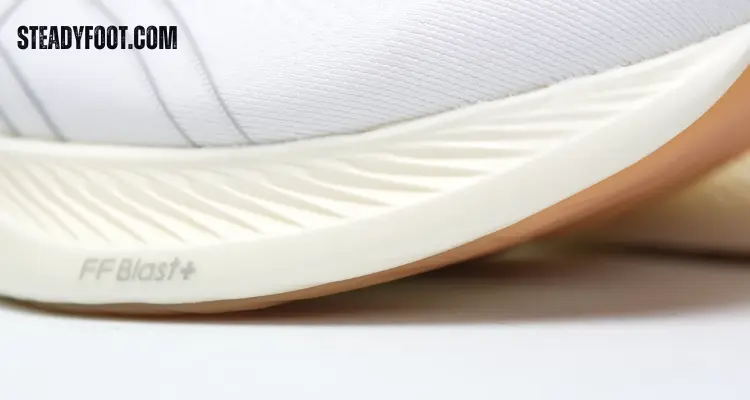 asics-gel-cumulus-25-ffblast+-midsole