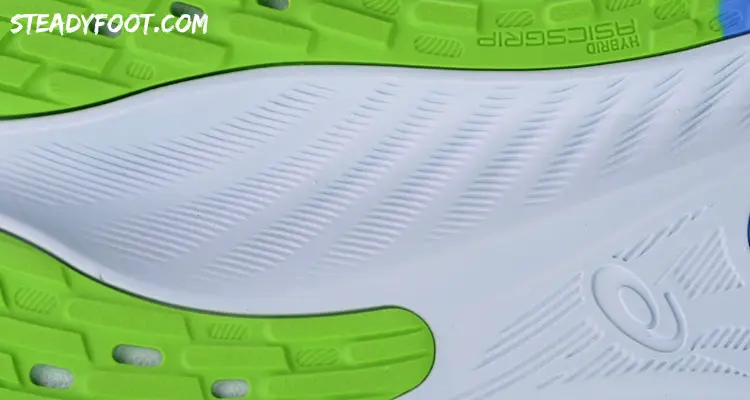 asics-gel-nimbus-26-groove