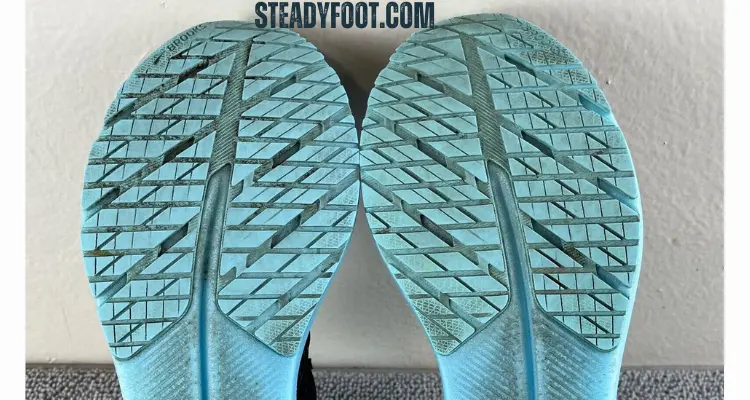 brooks-hyperion-tempo-outsole