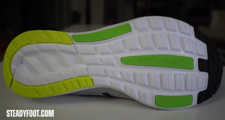 new-balance-890-v7-outsole