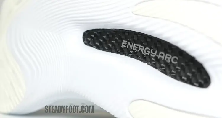 new-balance-fuelcell-supercomp-pacer-energy-arc