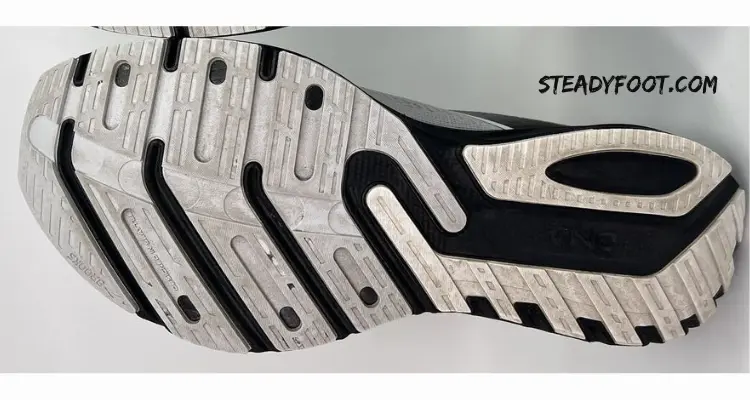 brooks-launch-gts-10-outsole