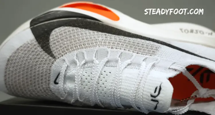 nike-alphafly-3-tongue-and-laces