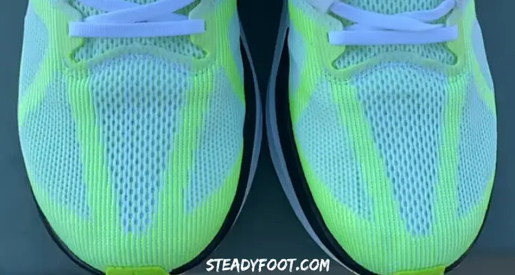 nike-structure-25-upper