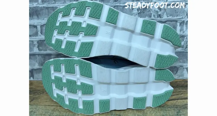 on-cloudstratus-3-outsole
