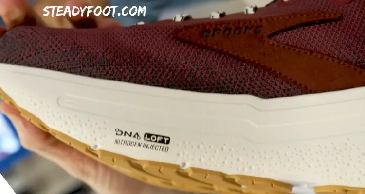 brooks-ghost-max-2-dna-loft-v3-midsole