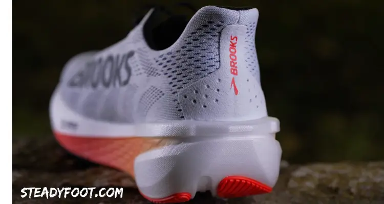 brooks-hyperion-2-heel-counter