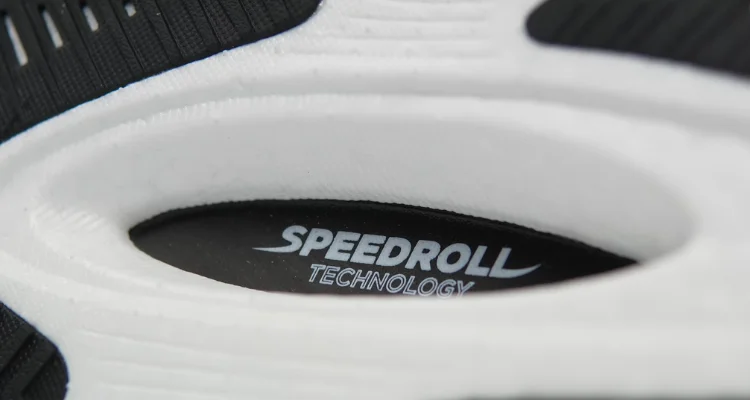 saucony-endorphin-speedroll-technology-